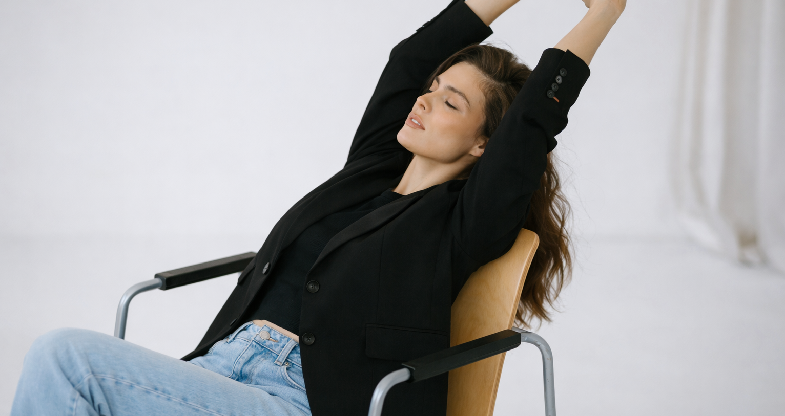 Quick Desk Stretches for Upper and Lower Back Health